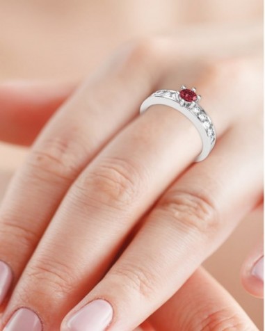ANILLO ORO DIAMANTES 0,38 CT Y RUBI